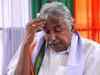 Kerala willing to hand over institutions to Centre: CM Oommen Chandy