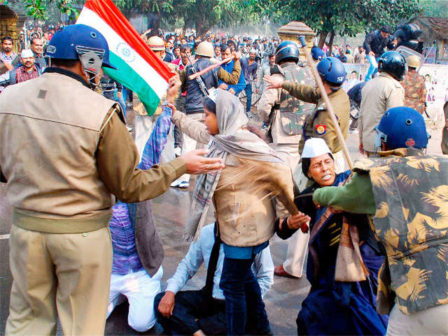 AAP members during their protest against corruption