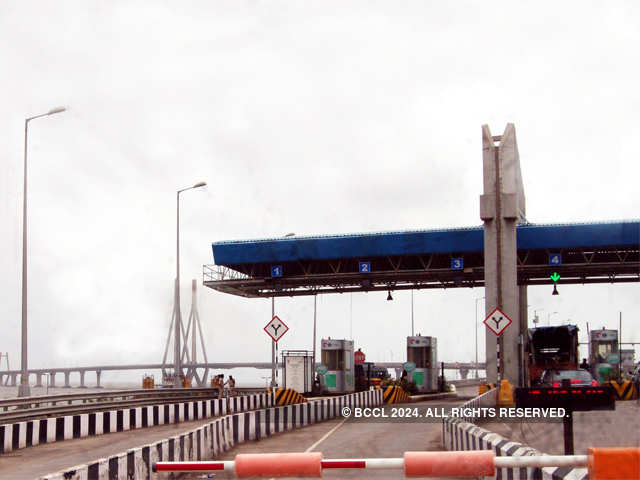 Electronic toll collection system
