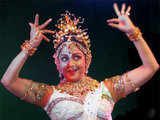 Hema Malini performance