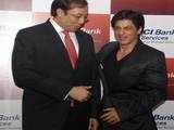 Shah Rukh launches new banking service