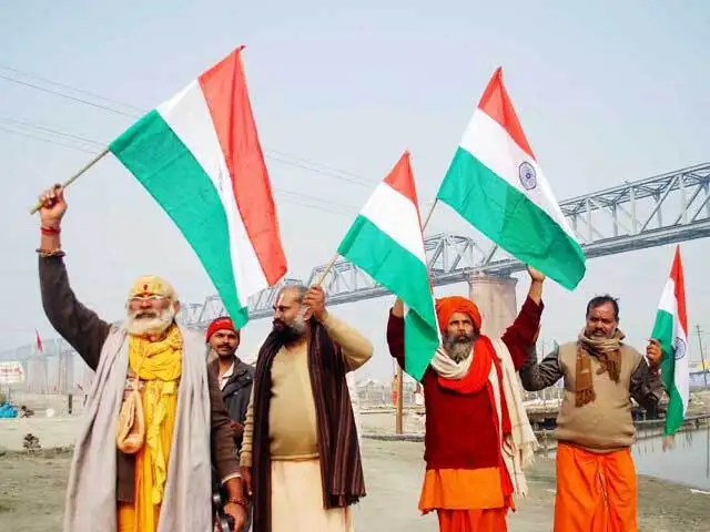 Magh Mela festival in Allahabad - Maharashtrian devotees at Sangam in ...