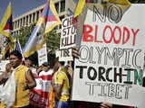 Jigme Norbu addresses Tibetan activists