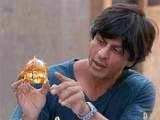 Shah Rukh Khan unveils helmet