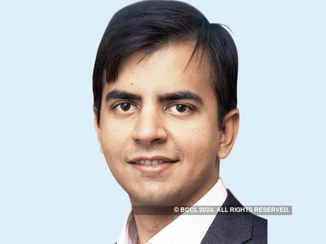 Bhavish Aggarwal (28): Co-founder and CEO, Olacabs.com
