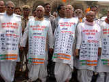 BJP leaders protesting against price rise
