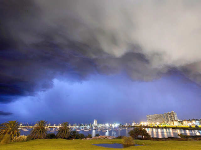 .Lightning  over the Port of Buceo