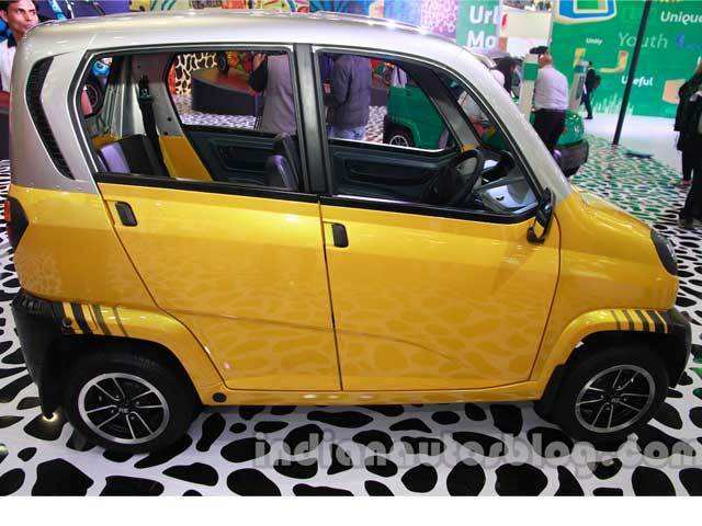 bajaj re60 car