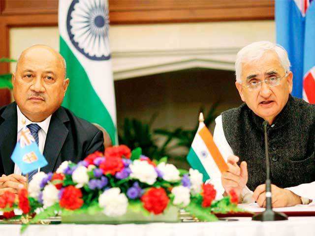 Salman Khurshid with Ratu Inoke