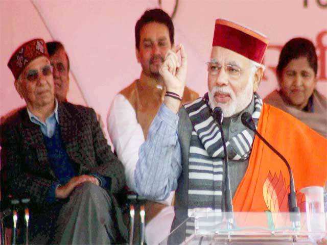 Narendra Modi addresses a rally in Sujanpur, Himachal Pradesh