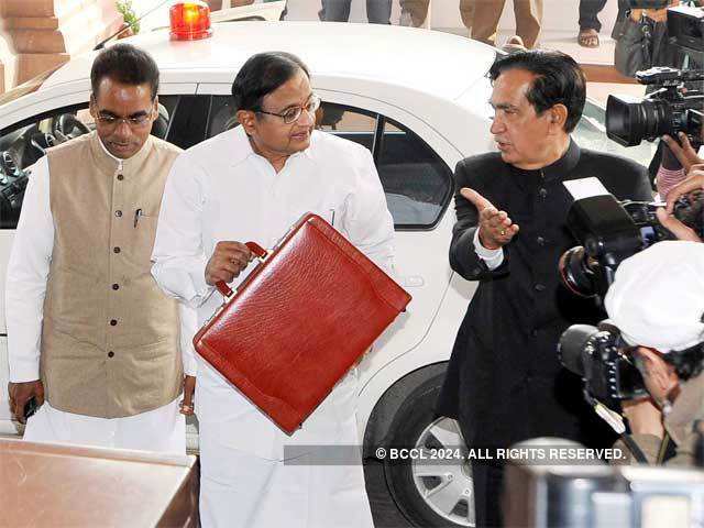 P Chidambaram presents Interim Budget 2014
