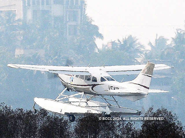 Cessna 206 and Cessna 208 amphibian aircraft