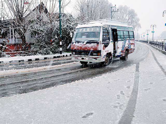 Vehicles resume service after snowfall