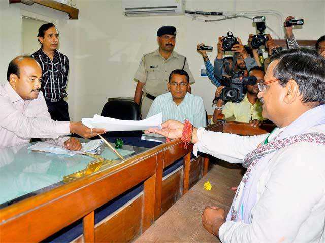 Mahesh Joshi files nomination papers