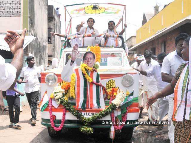 Shashi Tharoor in Thiruvananthapuram