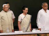 Sonia pays tribute to blast victims