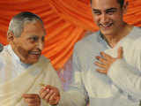 Aamir Khan with Dada J P Vaswani in Pune