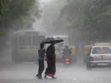 Heavy downpour in Delhi