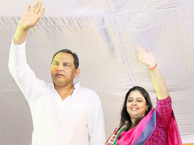 Mohd Azharuddin and Nagma at rally in Meerut