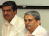 IT captains hail Nandan Nilekani and V Balakrishnan's political foray