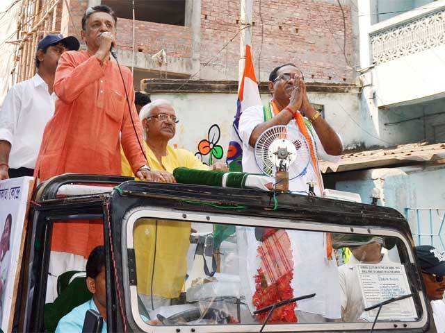 Subrato Bokshi campaigns  in kolkata