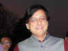 Lok Sabha polls 2014: Sashi Tharoor mocks at Narendra Modi's meeting with actors