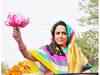 Lok Sabha Polls 2014: Absent Dharmendra puts Hema Malini in trouble