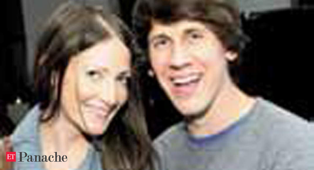 Foursquare founder sorry for wife faking it image