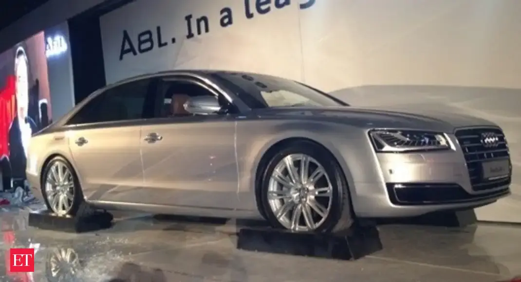 2014audia8lmatrixledheadlightdubailaunchzigwheelsm2_560x420