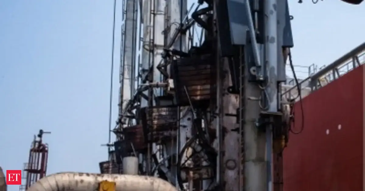 Reliance Industries Oil ministry returns Reliance Industries' bank