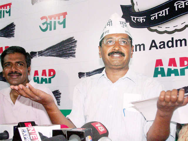 Kejriwal addresses press