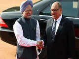 Anand Satyanand with PM Manmohan Singh