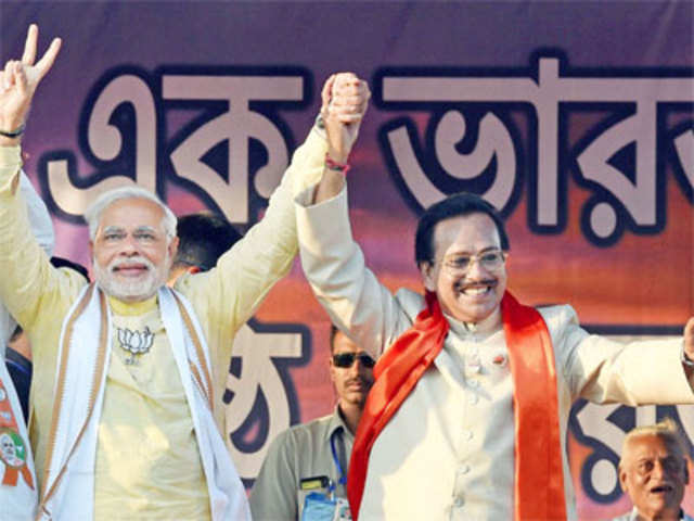 Narendra Modi with party candidate PC Sarkar at an election rally at Barasat