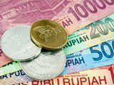 Rupiah gains on boost to Jokowi's election campaign; intervention drags on won