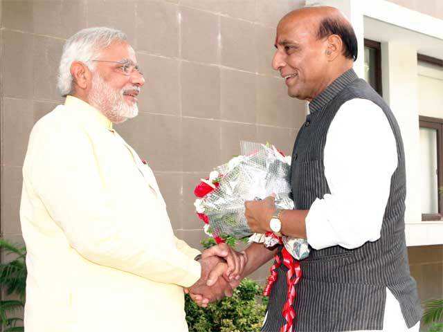 Rajnath Singh meets Modi at his residence