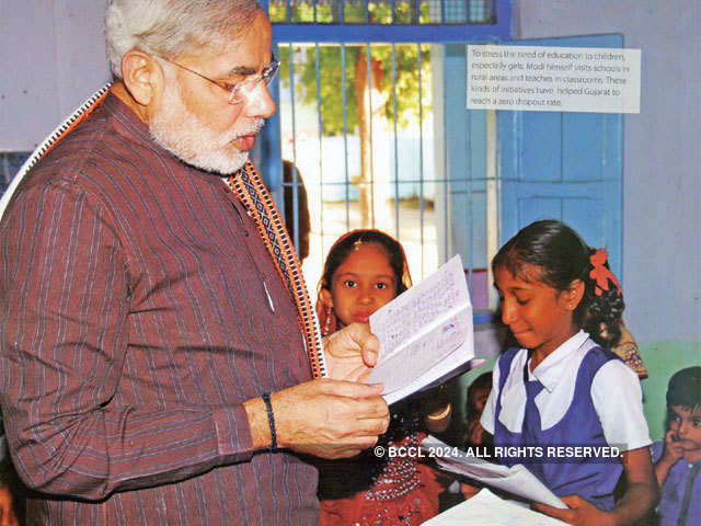 Modi interacting with students