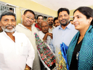 Bihar Couple All Set To Enter Lok Sabha The Economic Times