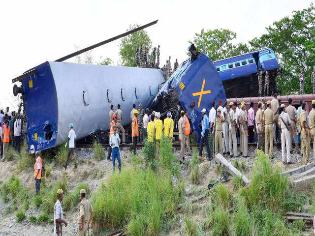 Train accident in Basti
