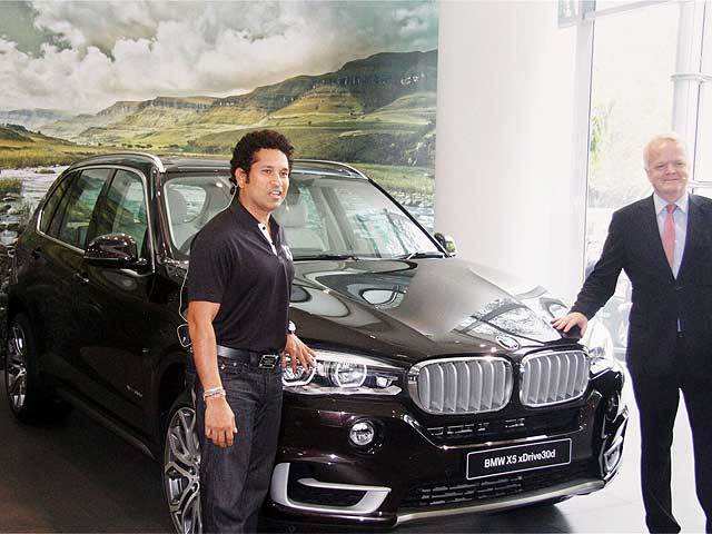 Sachin Tendulkar with new BMW X5 in Pune