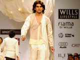 Model walking the ramp for designer Manoviraj