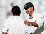 Ricky Ponting congratulates Sachin Tendulkar