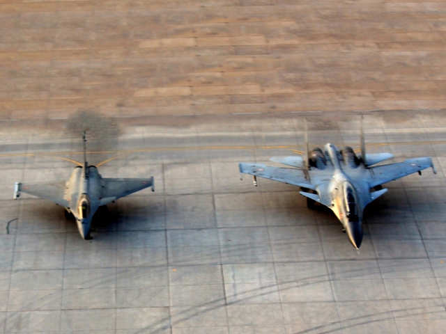IAF Sukhoi 30 & French Air Force Rafale
