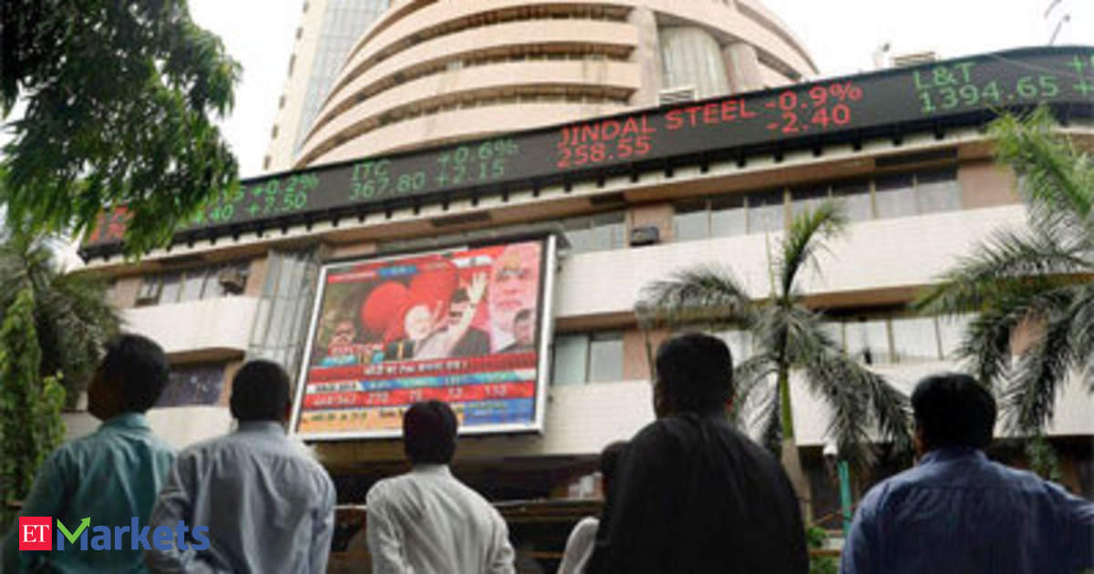 Four Reasons Why Sensex Cracked 348 Points The Economic Times 