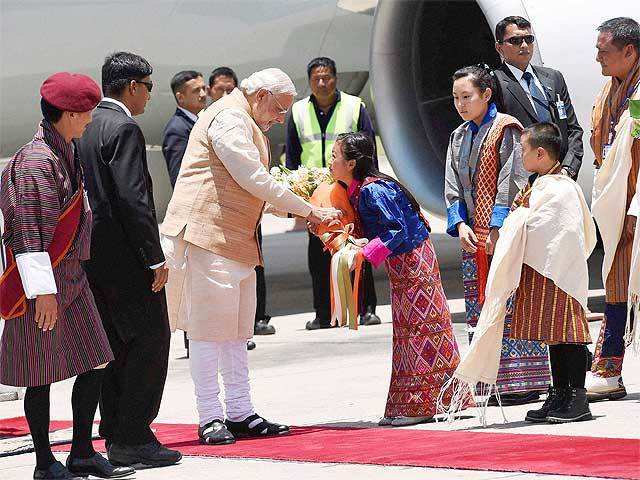 Modi's traditional welcome in Bhutan