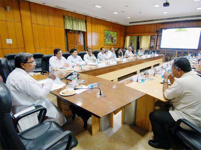 K Siddaramaiah at a meeting