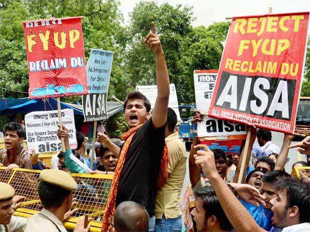 AISA stages a protest against FYUP