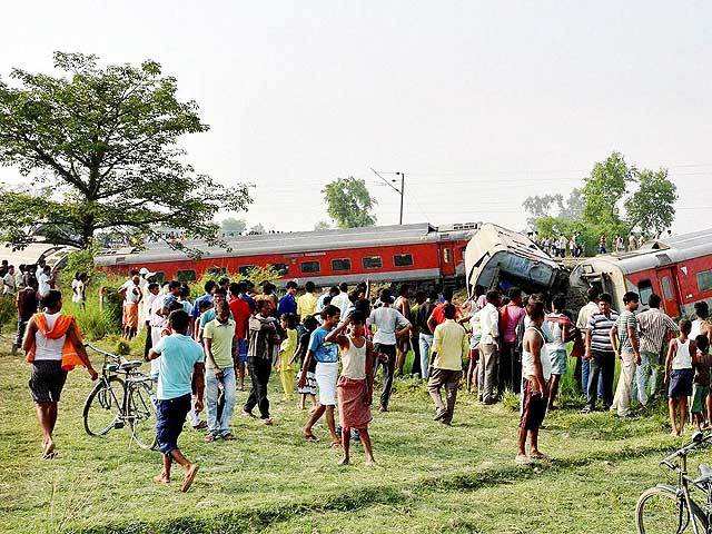 Railway minister rushed to the site