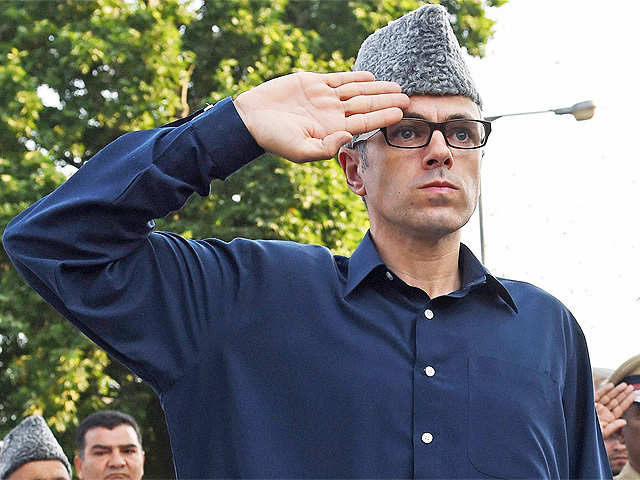 Omar offers prayer at martyrs grave