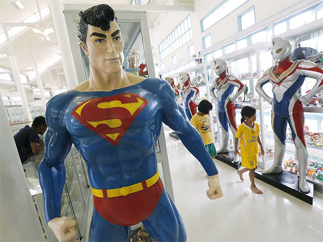 Superman models in the museum