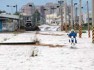 Typhoon Matmo brings heavy rains in China